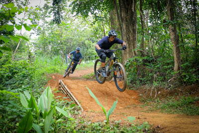 Ed and Wally entering The Matrix. Photo by Isa Halamani