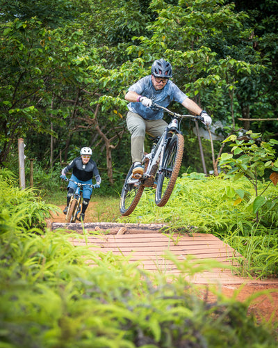 Gerry and Mari taking off at Top Gun. Photo by Isa Halamani